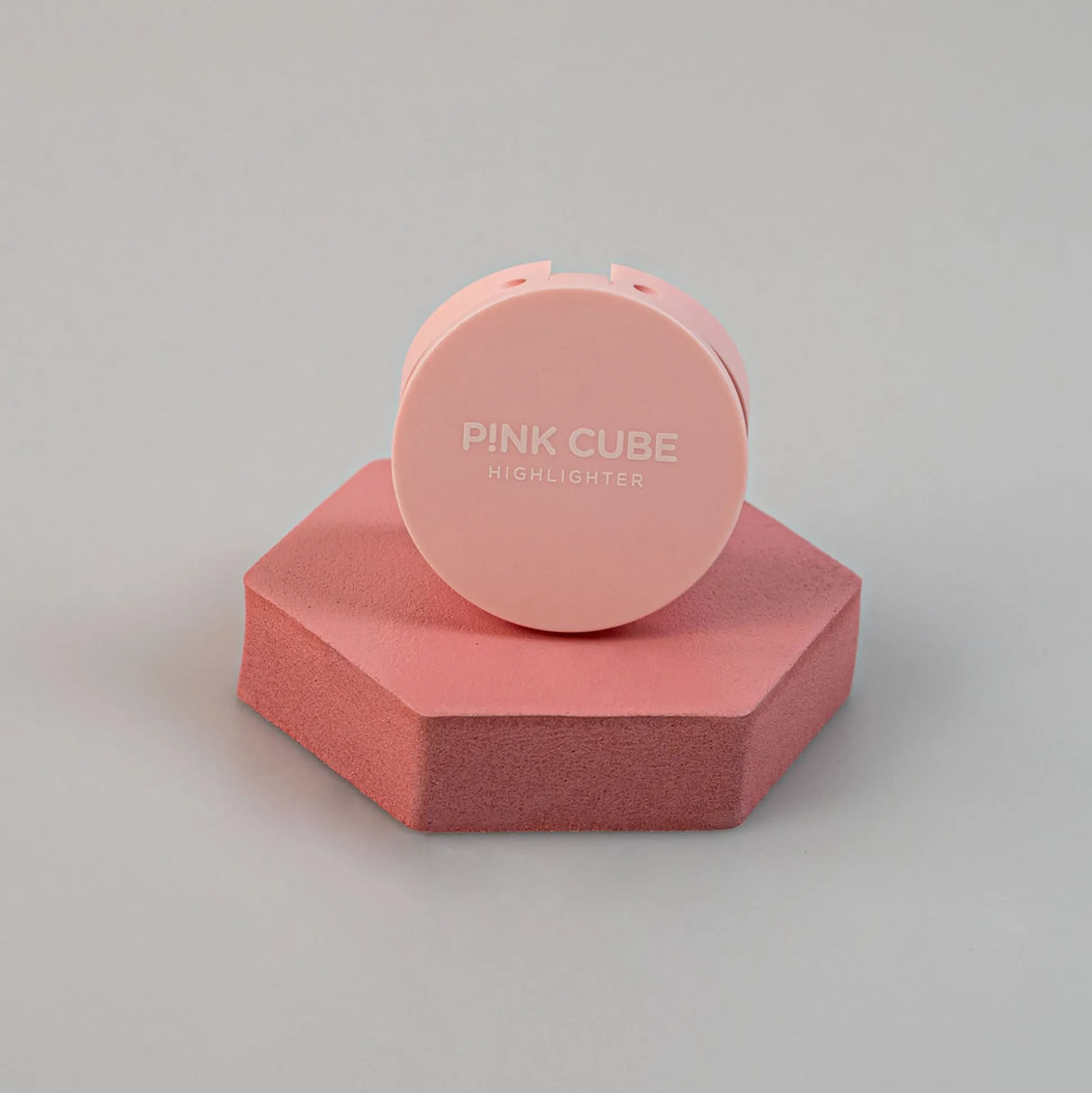 Highlighter -Pink Cube (02 Dawn Glow)